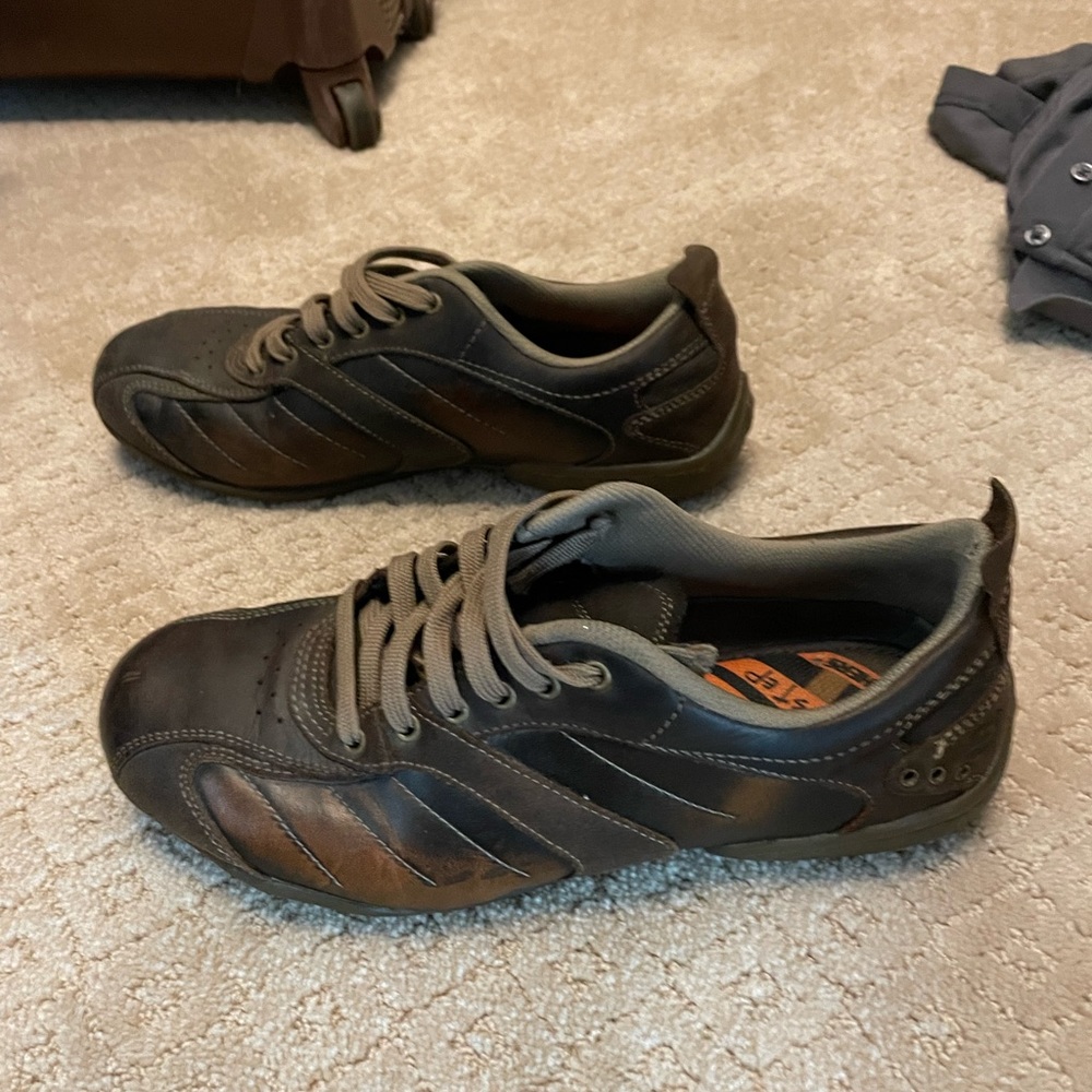 Sketchers mens leather casual dress shoes